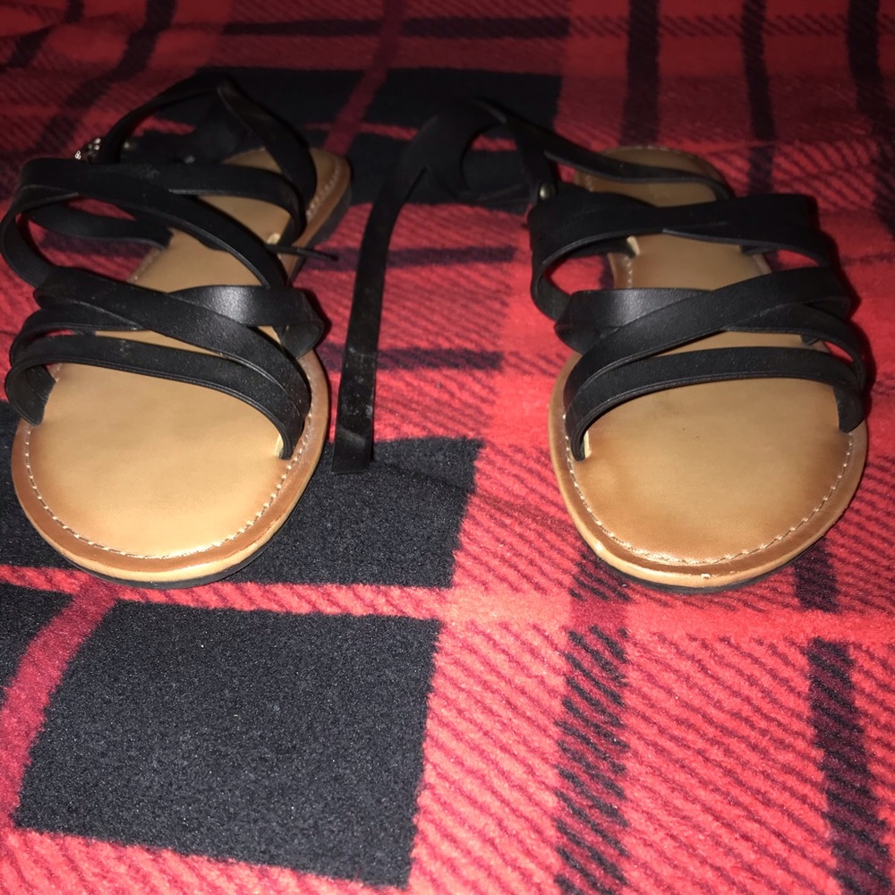 Forever 21 Sandals - Picture 2 of 4